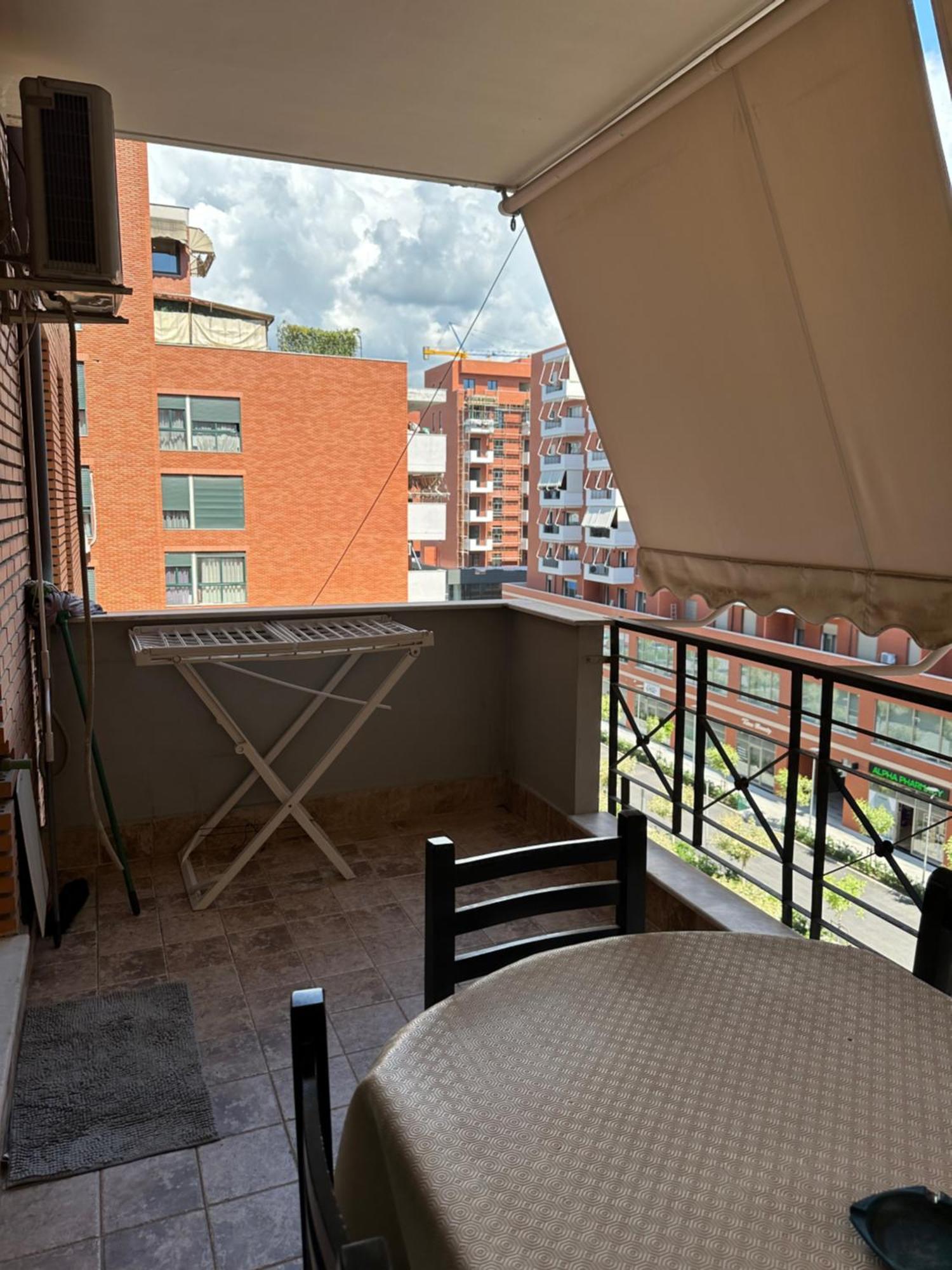 Kevin'S Apartment Delijorgj Tirana Buitenkant foto